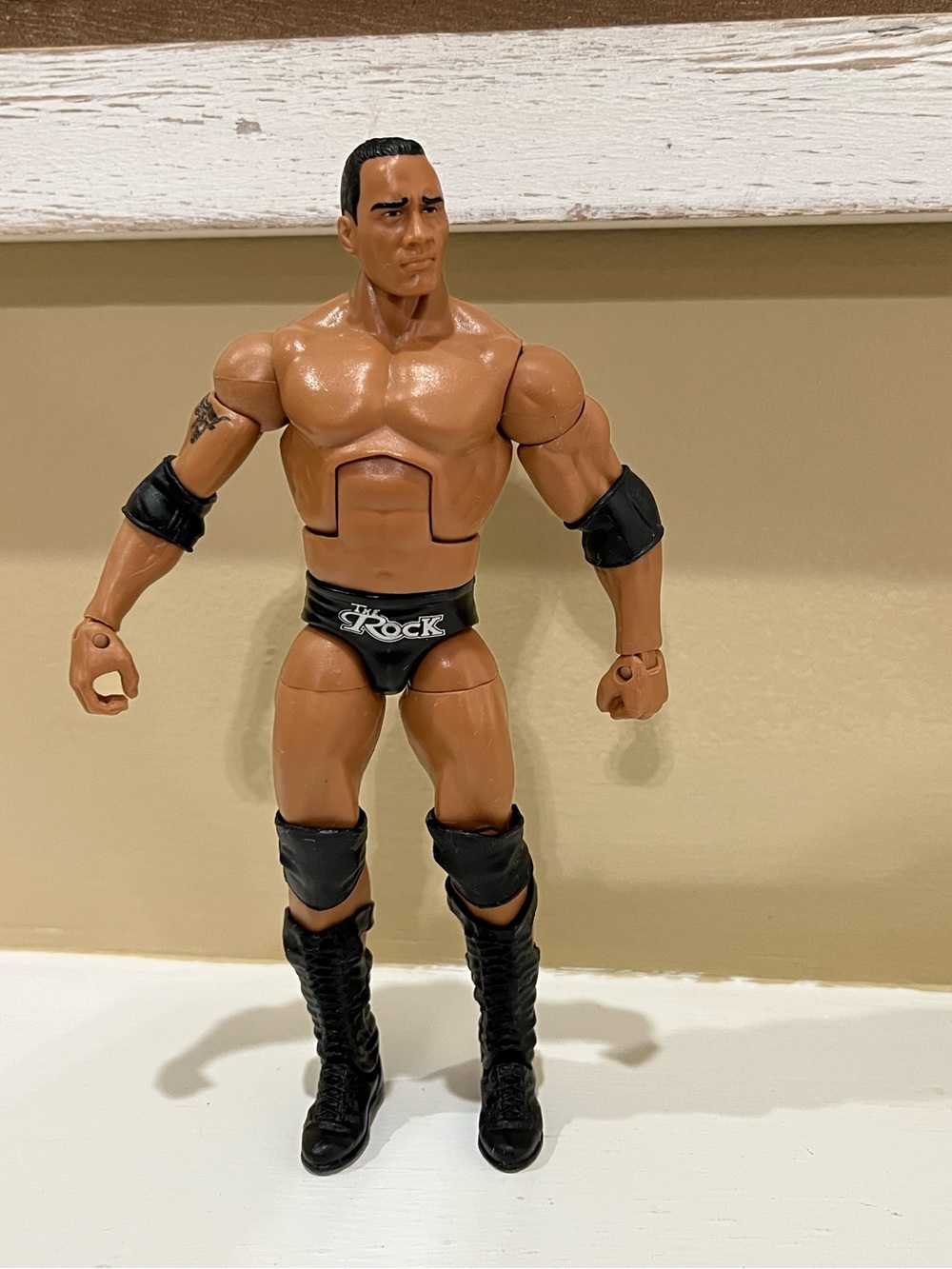 WWE Dwayne the Rock Johnson Elite Wrestling Action Figure Toy